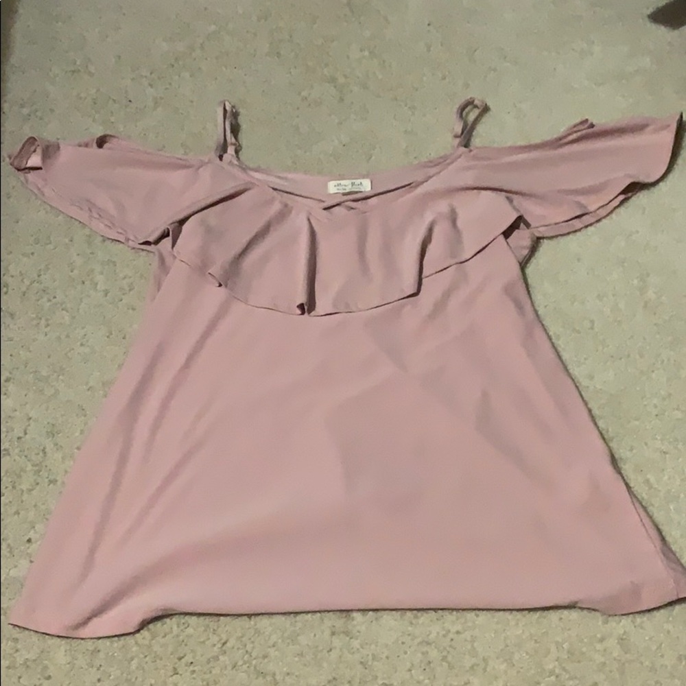 ruffle off the shoulder too